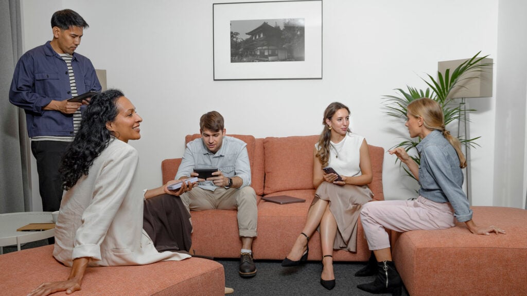 Team brainstorming in a common room