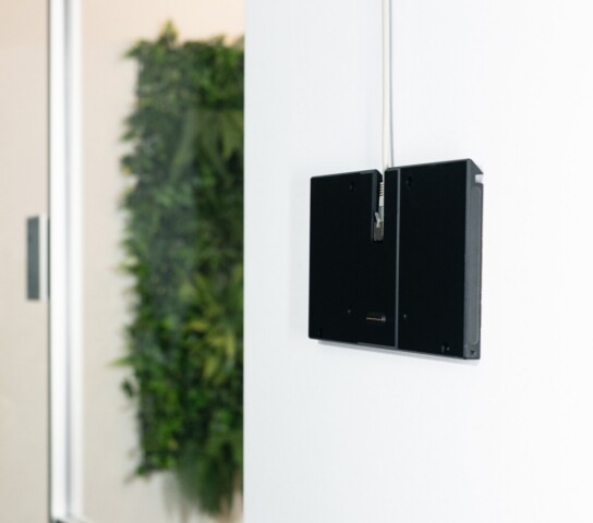 Joan 13 Pro PoE Secure Wall Mount