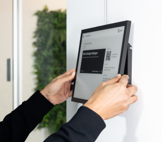 Joan 13 Pro PoE Secure Wall Mount
